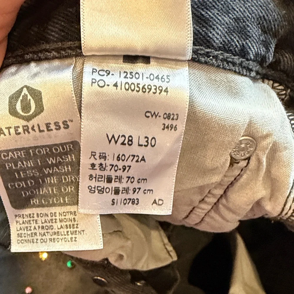 Levi’s Premium 501 28” x 30” Long Embellished Gray Jeans C11-098